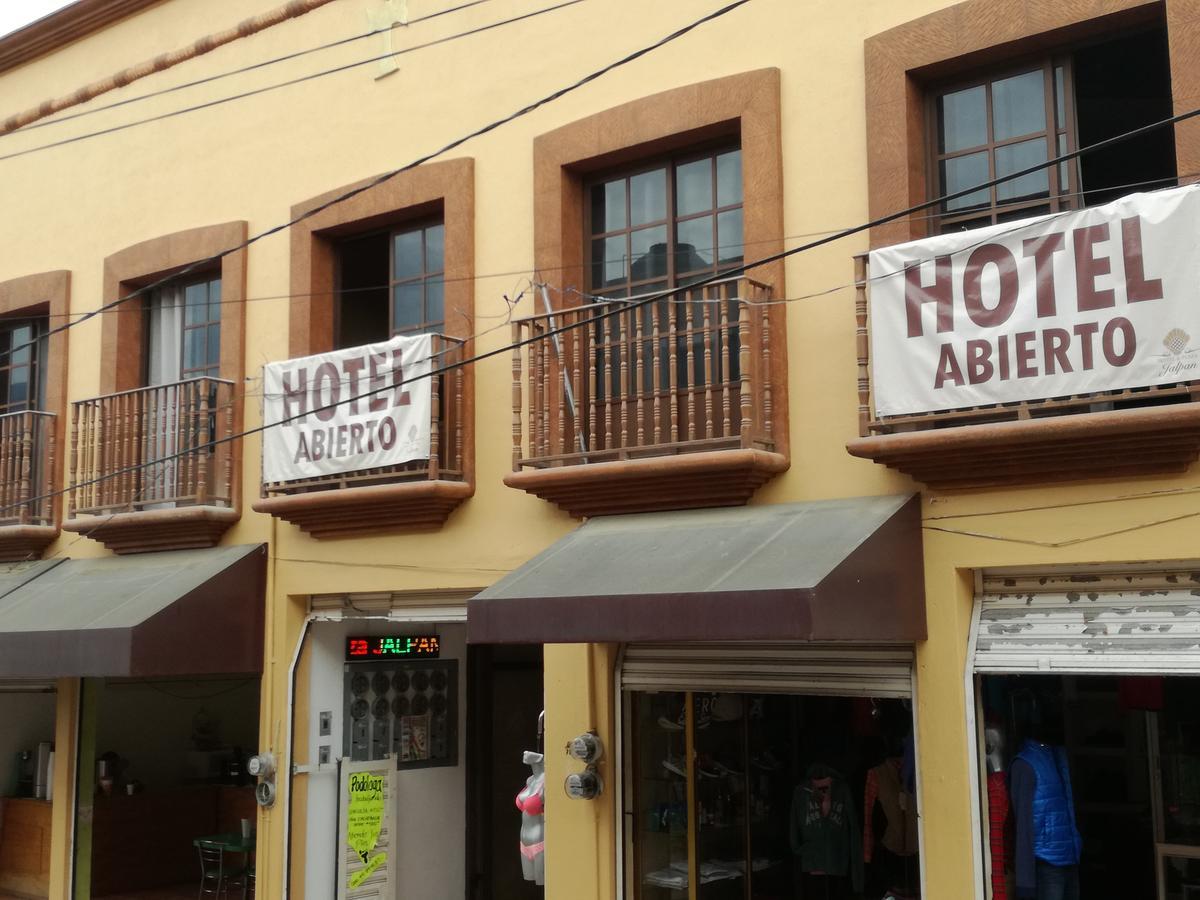 Hotel Y Plaza Jalpan Exterior photo